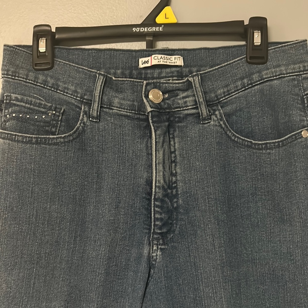 levi’s classic fit at the waist